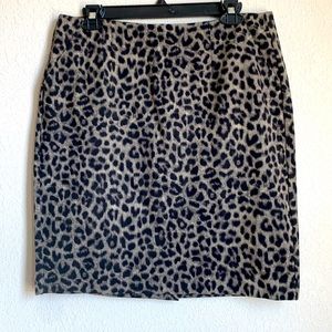 Cabi Jungle Skirt (#3402) size 8.